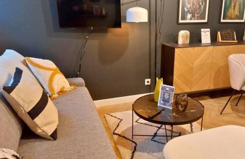 Rouen City Centre Apartment | L'Aurore Berbère, hypercentre de Rouen, au calme