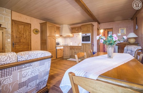 Thoiry House | L'ECLAIRCIE - THOIRY