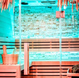 Breuches Villa | L'Éden Tropical love room