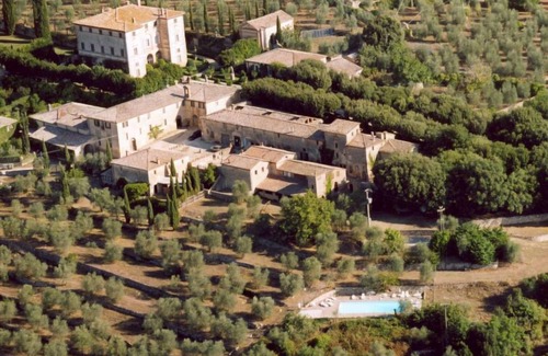 Simignano Apartment | L'Erika by Interhome