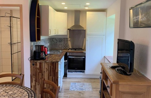 Pleumeur-Gautier House | L'Étable, Breton getaway with garden, near Bréhat and Paimpol