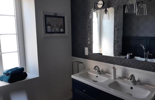 Lanhouarneau Apartment | L'Haussmannien Presbytère St Hervé