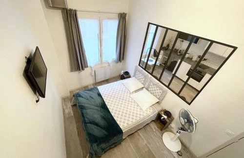 Trouville-sur-Mer Apartment | L IDEAL 56 (RDC sur rue) dans Triangle d Or (plage et casino à 300m)