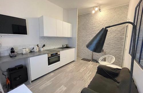 Trouville-sur-Mer Apartment | L IDEAL 56 (RDC sur rue) dans Triangle d Or (plage et casino à 300m)