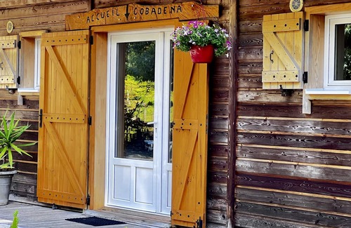 Mouguerre Cottage | L'IPARLA, wooden chalet in Cobadena-Borda!