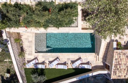 Le Barroux House | L'Iris de Suse