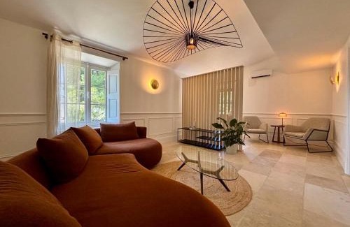 Le Barroux House | L'Iris de Suse