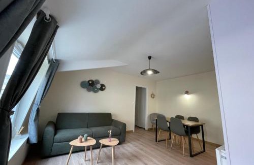 Ardres Apartment | L'olive - cuisine équipée, centre ville, fibre