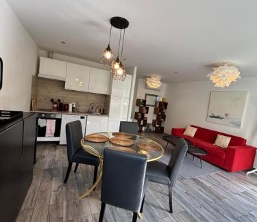 Plateau - Mont-Valerien Villa | L Olivier