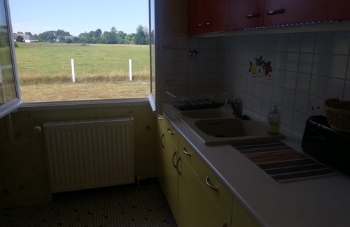 Beuzeville House | L'Opaline, Pretty house with garden 6 pers, 10km Honfleur, linen & internet included