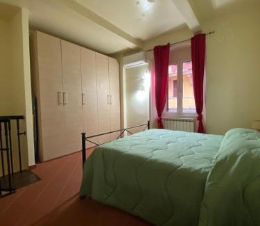 Marina di Carrara House | L'orologio matto