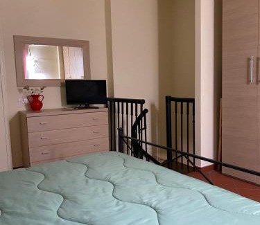 Marina di Carrara House | L'orologio matto