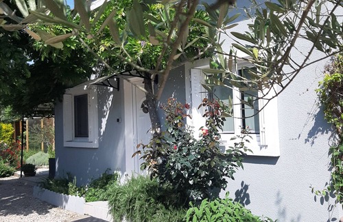 Carbonne House | L'OUSTALET in the countryside near the town .