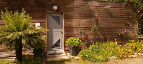 Ambon Bed & Breakfast | L'Oustaou du Bodo