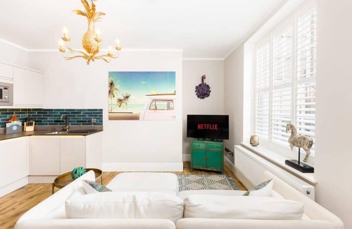 Leamington Spa Apartment | L-Spa Boutique Apartments - Studio apartment with patio