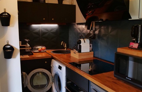 Neuilly-Plaisance House | L1timiste Loveroom