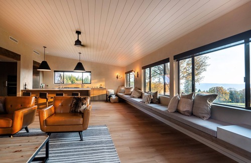 Lyle Other | L77 Ranch Farmhouse: Privacy and Comfort with Highland Cattle and Mt. Hood View