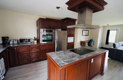 Saint-Ignace-de-Loyola House | La 1171A - Maison au domaine privé