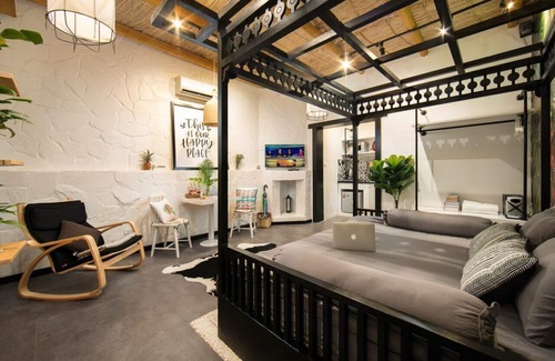 Hang Trong Apartment | La Africa Homestay Hang Bong