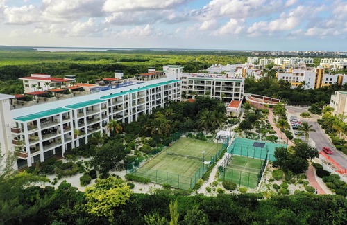 Playa Mujeres Condo | La Amada Deluxe 1 BR Condo w/Private Beach