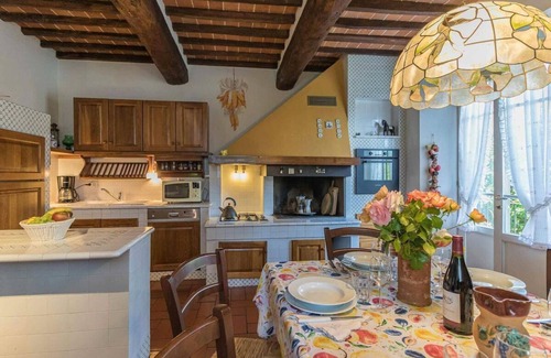Mologno Villa | La Barghigiana, villa with private pool, large fenced garden, WiFi