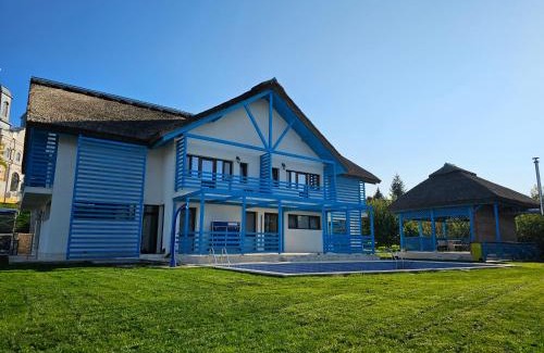 Somova House | La Belle Mouette
