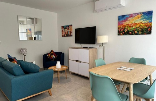 Matougues Apartment | La Belle Prise