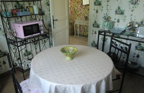 Villedomer Bed & Breakfast | LA Belle Saison Maison D'hôtes Romantique à Proximité de la Vallée des Rois