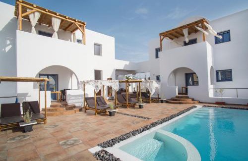 Kamari Apartment | La Belle Vie - Santorini - Adults Only