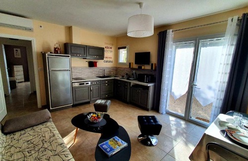 Saint-Paul-en-Foret House | La Bergeronnette