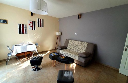 Saint-Paul-en-Foret House | La Bergeronnette