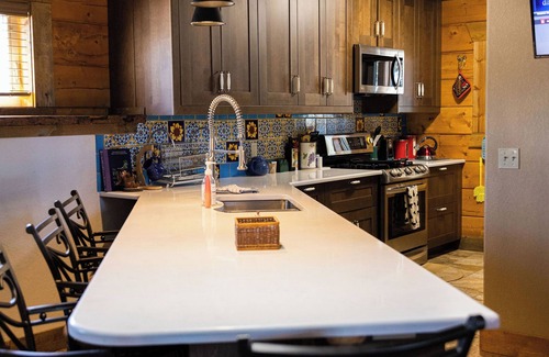 Fort Garland House | La Blanca Vista Lodge-Epic Mt. Blanca Views, Minutes from Mtn. Home Reservoir!