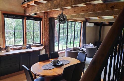 Sailors Falls House | La Boheme Secluded Luxury Spa Villa