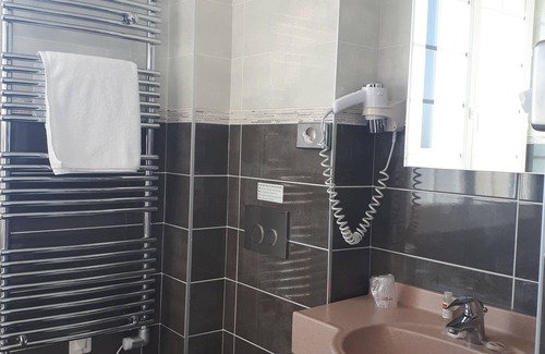 Talant Hotel | La Bonbonniere, Sure Hotel Collection by Best Western