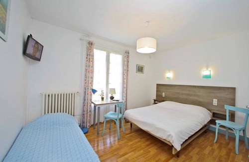 Sarrazac Hotel | La Bonne Famille