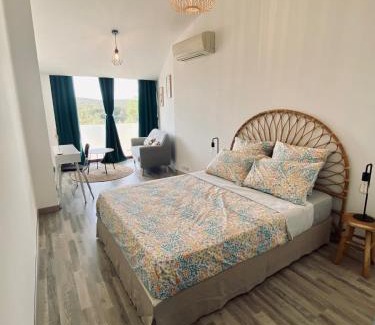 Rochefort-du-Gard Apartment | La Bruyère