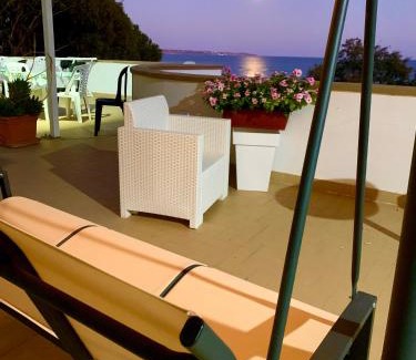 Porto Palo House | La Bussola