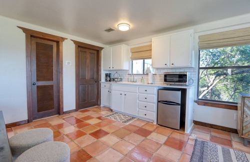 Wimberley House | La Cabana at Casa Escondida. Hill Country Luxury for couples.