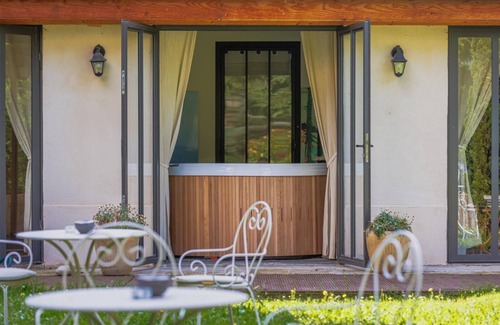 Vernay Apartment | La Cabane Du Trappeur Lyon Country House