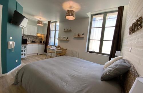 Gare-Jouvenet Apartment | La cabane voyage