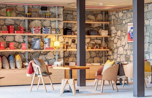 Arc-1600 Hotel | La Cachette, Friendly Hotel & Spa