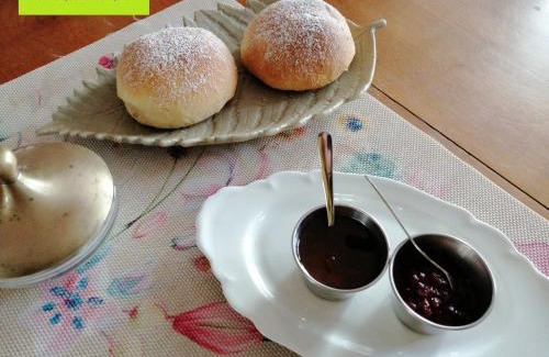 Laragne-Monteglin Bed & Breakfast | La Campagne en Ville