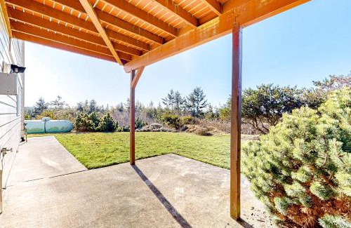 Oak Harbor House | La Cana Street Leisure - Main Home
