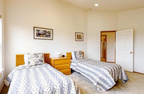 Oak Harbor House | La Cana Street Leisure - Main Home