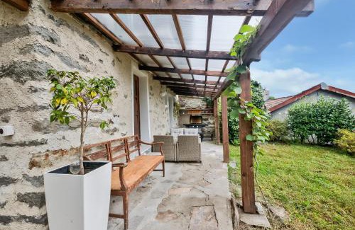 Camedo Apartment | La Canonica - Happy Rentals