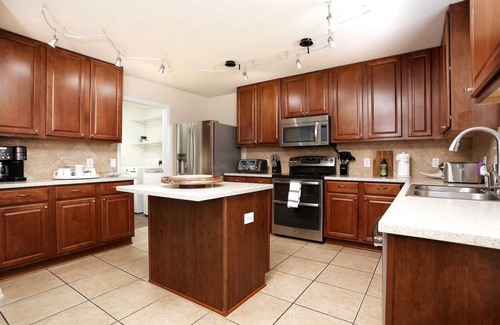 Wetmore House | La Cantera | Pool, Seaworld