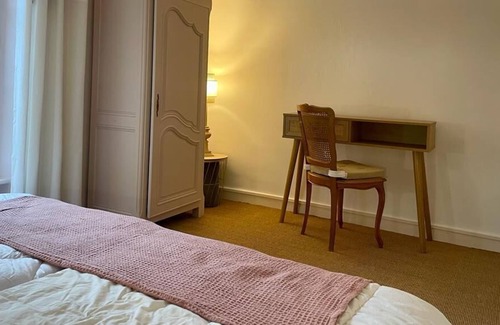 Carolles House | La Capucine