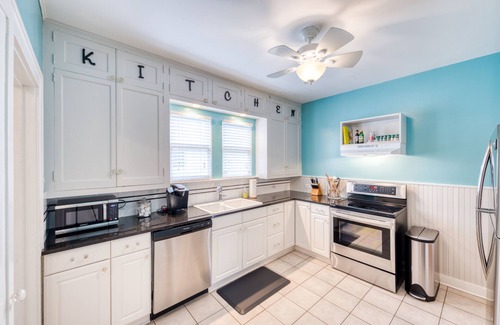 Monte Vista House | La Casa Abuelita - Historic District and Hot Tub!