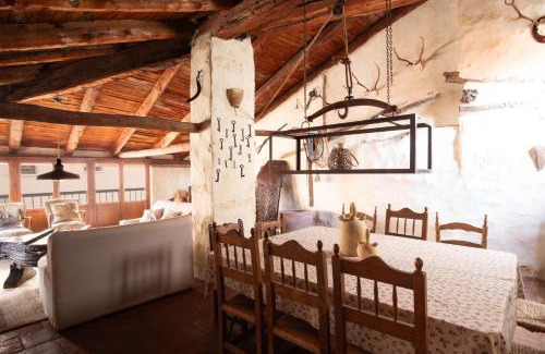 Rubielos de Mora House | La Casa Amarilla