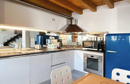 Lecco Apartment | La Casa Azzurra - Affitti Brevi Italia